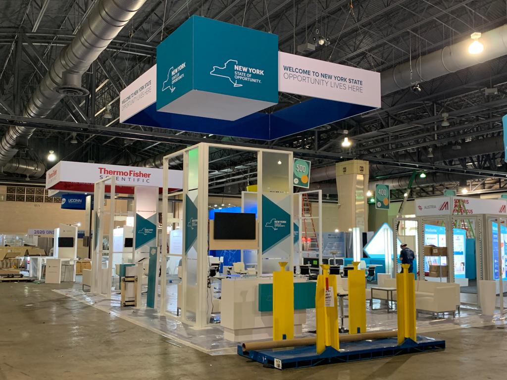 Premium exhibition space for leading global tech provider