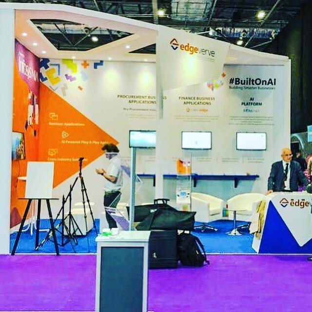 Booth with interactive virtual reality experience